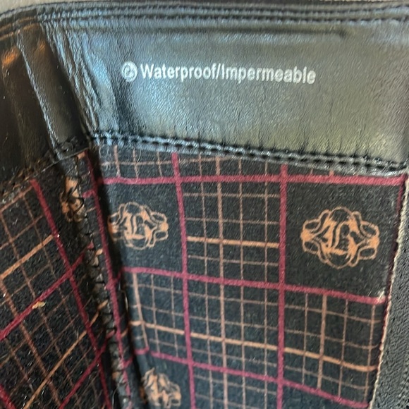 Blonde tall waterproof black suede leather boots - Picture 10 of 10